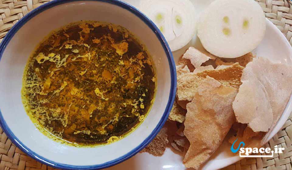 غذای محلی در هتل سنتی تی دا - کویر مصر - خور و بیابانک - اصفهان
